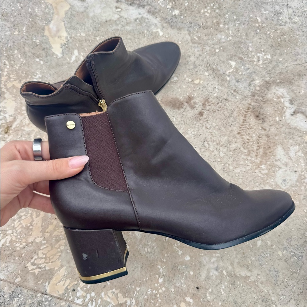Elegant Brown Ankle Boots
